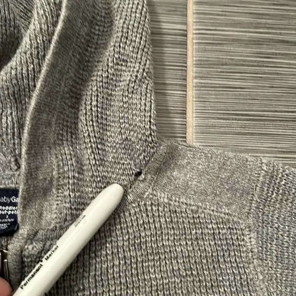 Baby Gap Toddler Gray Hooded Zippered Sweater Sz 3 Years‎ Knit Pockets 3T FLAW
